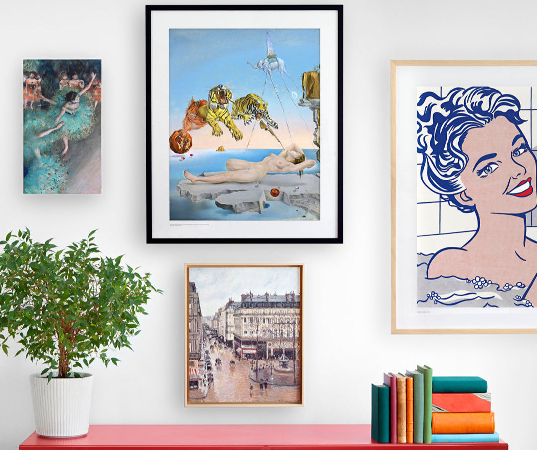 Pared con reproducciones