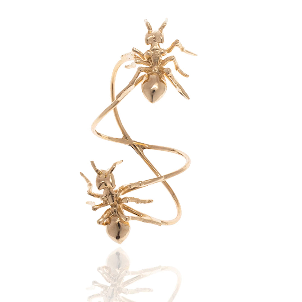 
                  
                    Anillo doble hormigas Dalí x Suma Cruz
                  
                