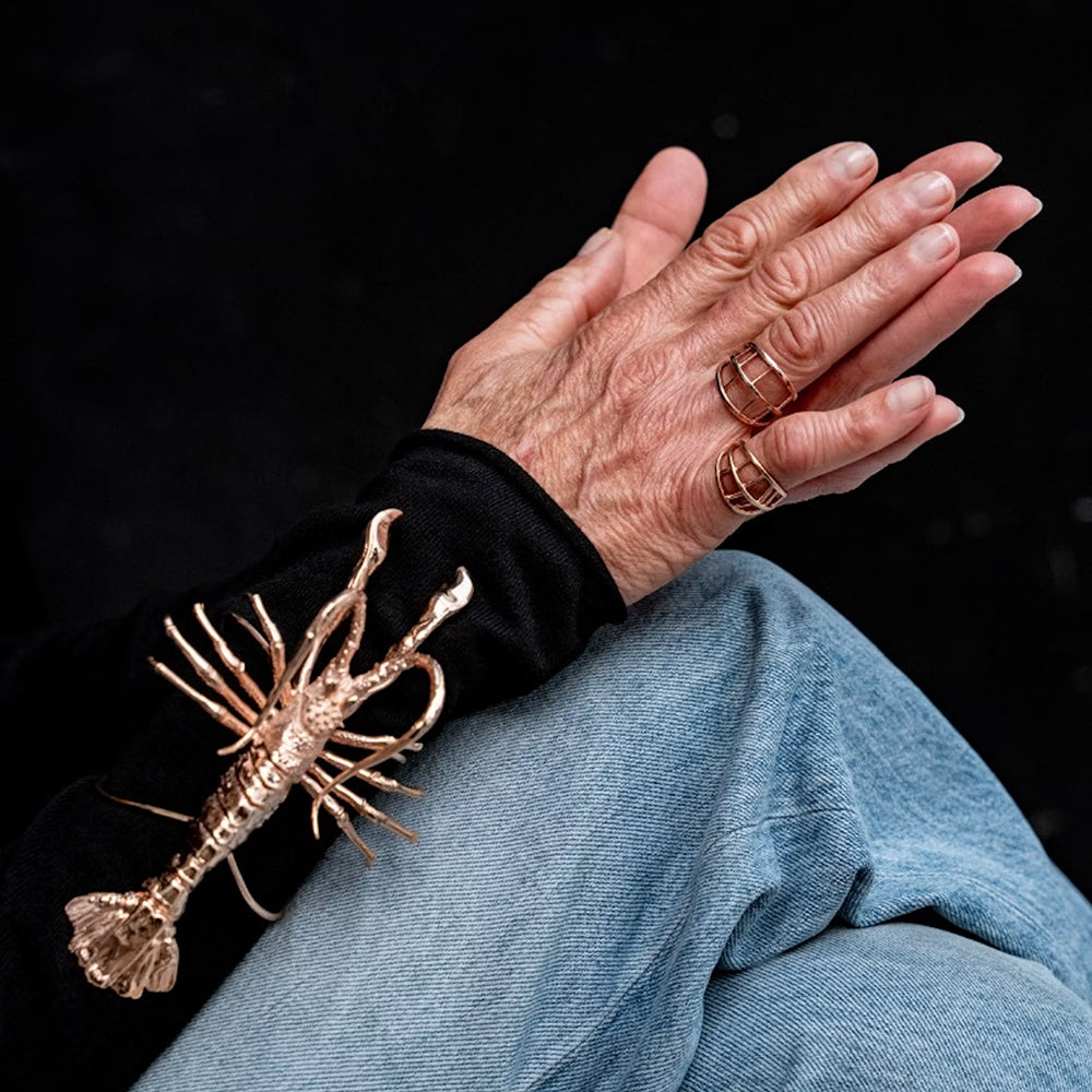 
                  
                    Brazalete langosta Dalí x Suma Cruz
                  
                