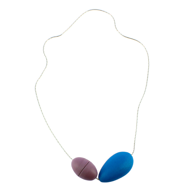 Colgante malva/ azul Lam x Helena Rohner