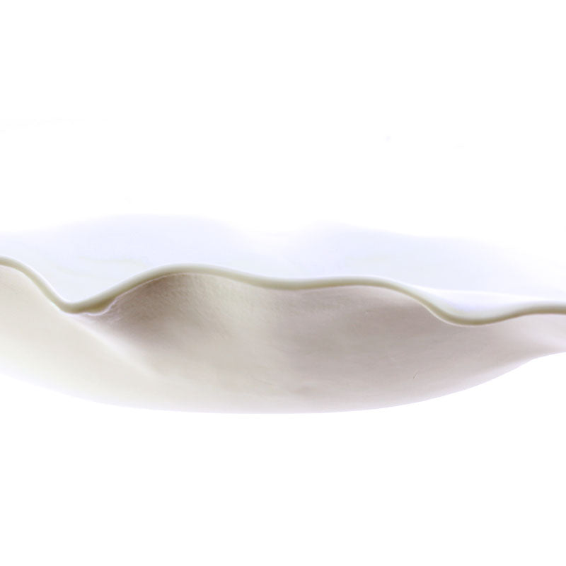 
                  
                    Limoges porcelain tray Isabel Quintanilla x Marta Lorca
                  
                